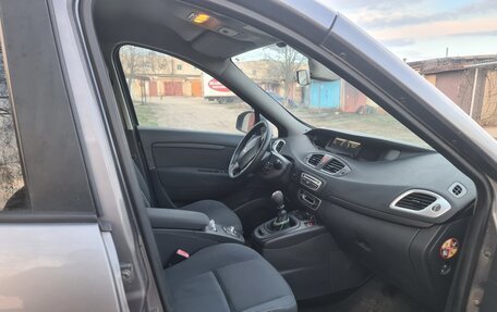 Renault Scenic III, 2010 год, 580 000 рублей, 4 фотография
