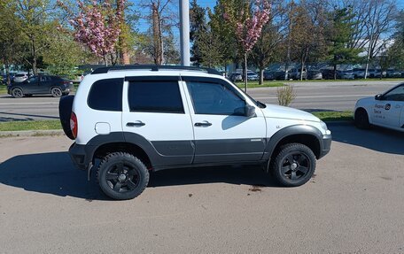 Chevrolet Niva I рестайлинг, 2013 год, 560 000 рублей, 3 фотография