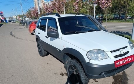 Chevrolet Niva I рестайлинг, 2013 год, 560 000 рублей, 6 фотография