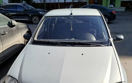 Renault Logan I, 2007 год, 400 000 рублей, 2 фотография