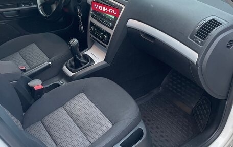 Skoda Octavia, 2011 год, 1 055 000 рублей, 11 фотография