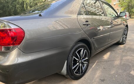 Toyota Camry V40, 2005 год, 1 050 000 рублей, 3 фотография