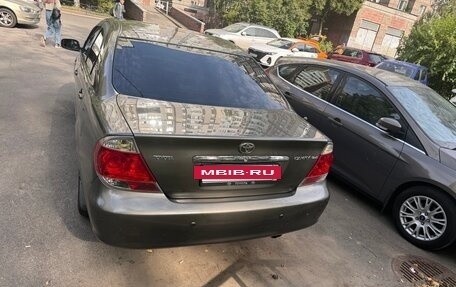 Toyota Camry V40, 2005 год, 1 050 000 рублей, 6 фотография