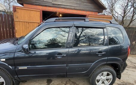 Chevrolet Niva I рестайлинг, 2017 год, 710 000 рублей, 9 фотография