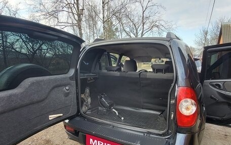 Chevrolet Niva I рестайлинг, 2017 год, 710 000 рублей, 6 фотография