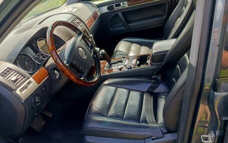 Volkswagen Touareg III, 2005 год, 800 000 рублей, 5 фотография