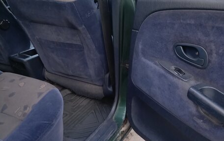 Mitsubishi Carisma I, 2000 год, 210 000 рублей, 9 фотография