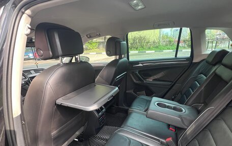 Volkswagen Tiguan II, 2018 год, 2 350 000 рублей, 13 фотография
