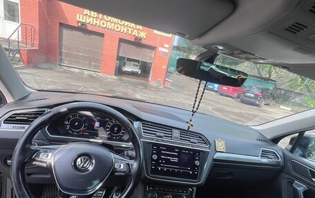 Volkswagen Tiguan II, 2018 год, 2 350 000 рублей, 11 фотография