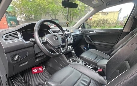 Volkswagen Tiguan II, 2018 год, 2 350 000 рублей, 9 фотография