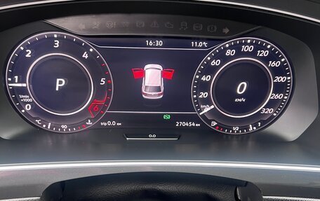 Volkswagen Tiguan II, 2018 год, 2 350 000 рублей, 19 фотография