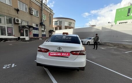 Toyota Camry, 2019 год, 1 655 000 рублей, 6 фотография