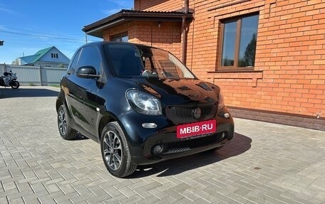 Smart Fortwo III, 2017 год, 980 000 рублей, 2 фотография