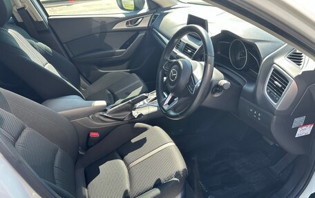 Mazda Axela, 2019 год, 1 900 000 рублей, 8 фотография