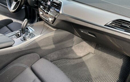 BMW 5 серия, 2018 год, 3 195 000 рублей, 10 фотография