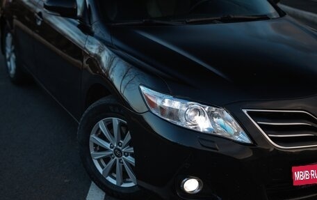 Toyota Camry, 2010 год, 1 300 000 рублей, 2 фотография