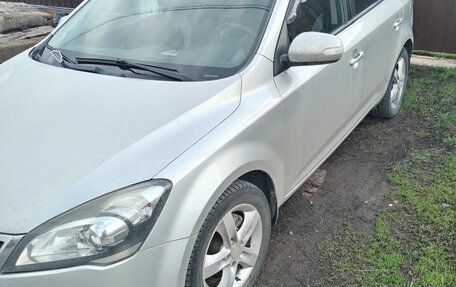 KIA cee'd I рестайлинг, 2011 год, 850 000 рублей, 2 фотография