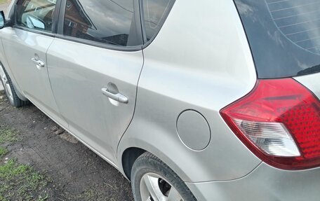 KIA cee'd I рестайлинг, 2011 год, 850 000 рублей, 5 фотография