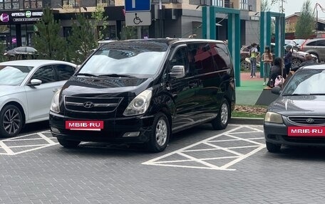 Hyundai Grand Starex Grand Starex I рестайлинг 2, 2009 год, 2 000 000 рублей, 2 фотография