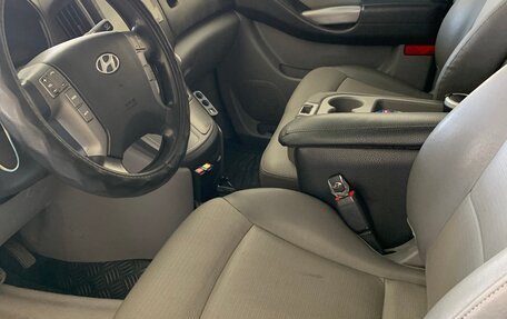 Hyundai Grand Starex Grand Starex I рестайлинг 2, 2009 год, 2 000 000 рублей, 9 фотография