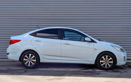 Hyundai Solaris II рестайлинг, 2014 год, 900 000 рублей, 4 фотография