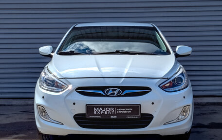Hyundai Solaris II рестайлинг, 2014 год, 900 000 рублей, 2 фотография