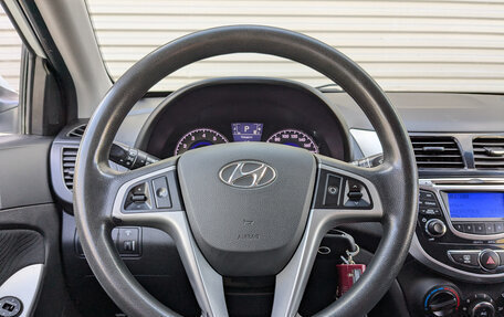 Hyundai Solaris II рестайлинг, 2014 год, 900 000 рублей, 22 фотография