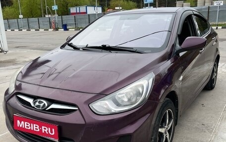 Hyundai Solaris II рестайлинг, 2012 год, 630 000 рублей, 1 фотография
