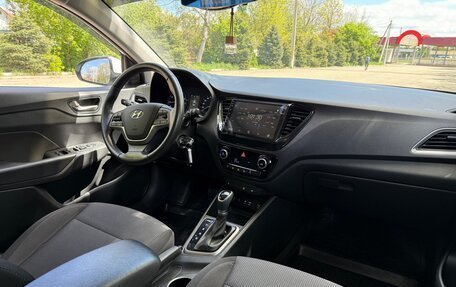 Hyundai Solaris II рестайлинг, 2018 год, 1 550 000 рублей, 12 фотография