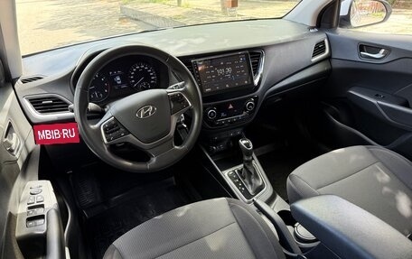 Hyundai Solaris II рестайлинг, 2018 год, 1 550 000 рублей, 13 фотография