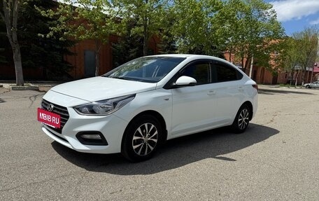 Hyundai Solaris II рестайлинг, 2018 год, 1 550 000 рублей, 4 фотография