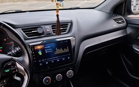 KIA Rio III рестайлинг, 2016 год, 1 200 000 рублей, 29 фотография