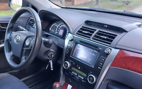 Toyota Camry, 2014 год, 1 900 000 рублей, 13 фотография