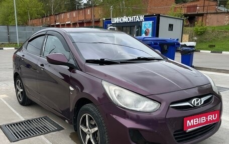 Hyundai Solaris II рестайлинг, 2012 год, 630 000 рублей, 2 фотография