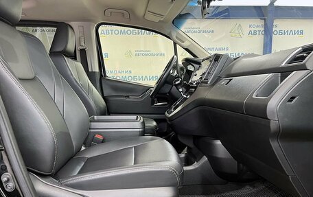 Toyota HiAce H300, 2020 год, 6 999 000 рублей, 10 фотография