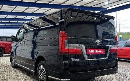 Toyota HiAce H300, 2020 год, 6 999 000 рублей, 3 фотография