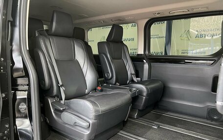 Toyota HiAce H300, 2020 год, 6 999 000 рублей, 13 фотография