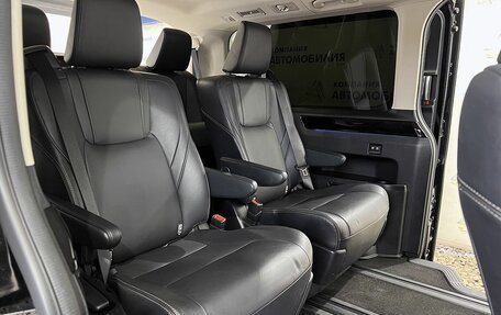 Toyota HiAce H300, 2020 год, 6 999 000 рублей, 14 фотография