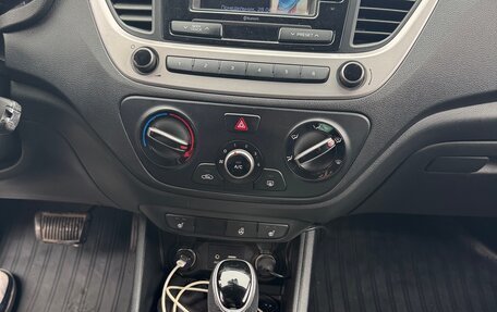 Hyundai Solaris II рестайлинг, 2018 год, 1 250 000 рублей, 20 фотография