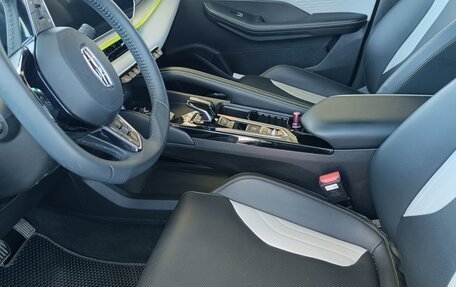 Geely Coolray I, 2023 год, 2 200 000 рублей, 2 фотография
