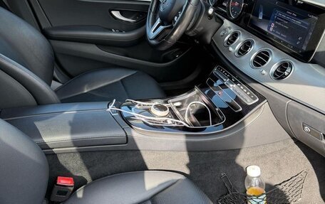 Mercedes-Benz E-Класс, 2019 год, 2 900 000 рублей, 8 фотография