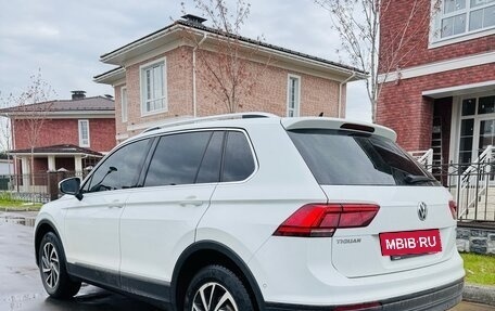 Volkswagen Tiguan II, 2018 год, 3 200 000 рублей, 6 фотография