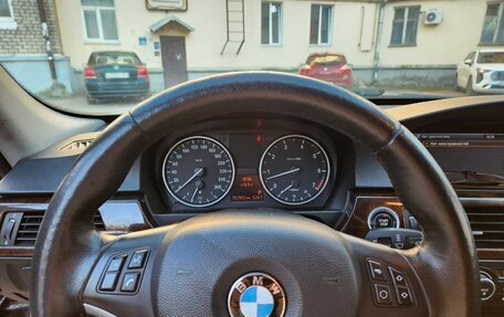 BMW 3 серия, 2011 год, 1 060 000 рублей, 7 фотография