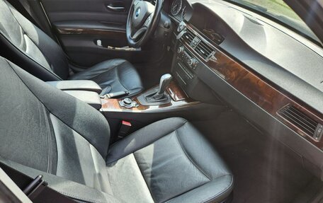 BMW 3 серия, 2011 год, 1 060 000 рублей, 11 фотография