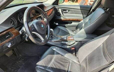 BMW 3 серия, 2011 год, 1 060 000 рублей, 14 фотография