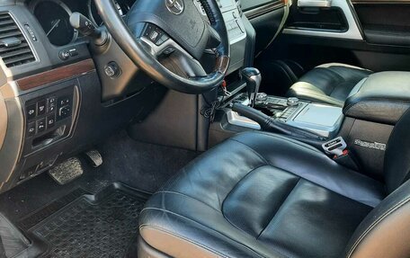 Toyota Land Cruiser 200, 2018 год, 7 000 000 рублей, 9 фотография