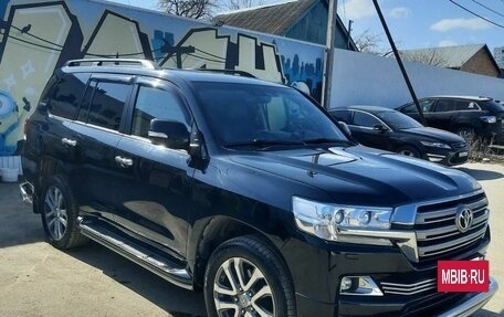 Toyota Land Cruiser 200, 2018 год, 7 000 000 рублей, 8 фотография