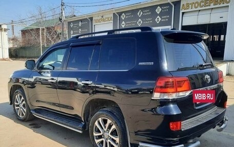 Toyota Land Cruiser 200, 2018 год, 7 000 000 рублей, 7 фотография