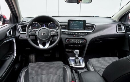 KIA cee'd III, 2018 год, 1 650 000 рублей, 6 фотография