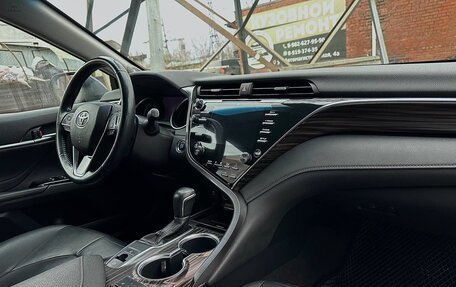 Toyota Camry, 2019 год, 2 850 000 рублей, 5 фотография